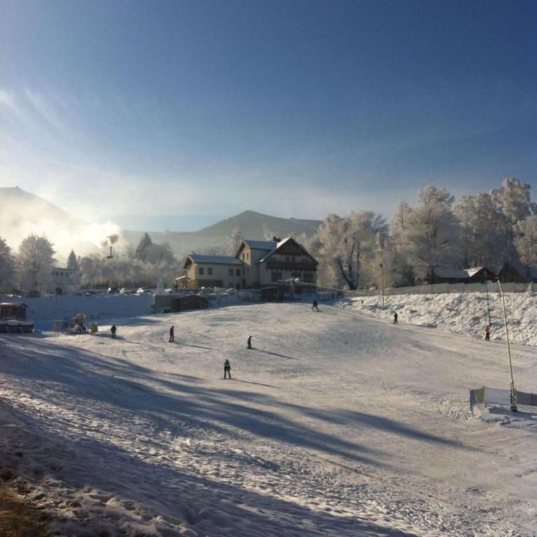 Przystanek Bavaria - Sauny, Parking Oraz Wstep Do Parku Bajek W Cenie! Karpacz Kültér fotó