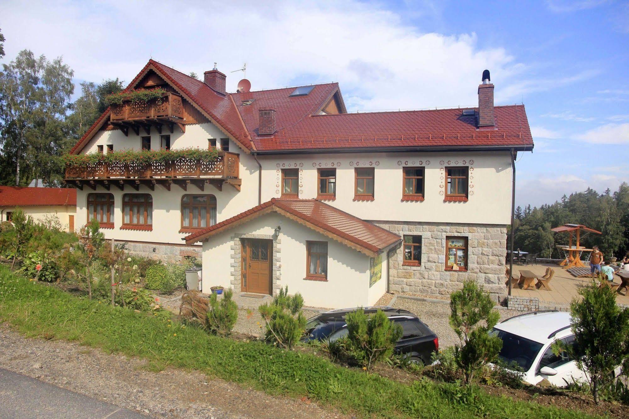 Przystanek Bavaria - Sauny, Parking Oraz Wstep Do Parku Bajek W Cenie! Karpacz Kültér fotó